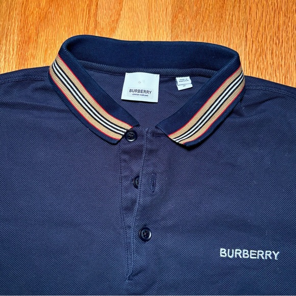Burberry Logo Stripe Collar Polo Shirt 🔥 - Picture 2 of 6